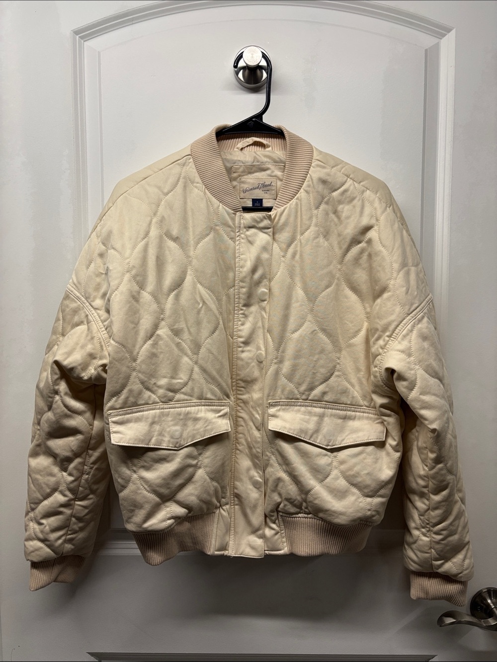 Quilted women’s Bomber Jacket in Cream